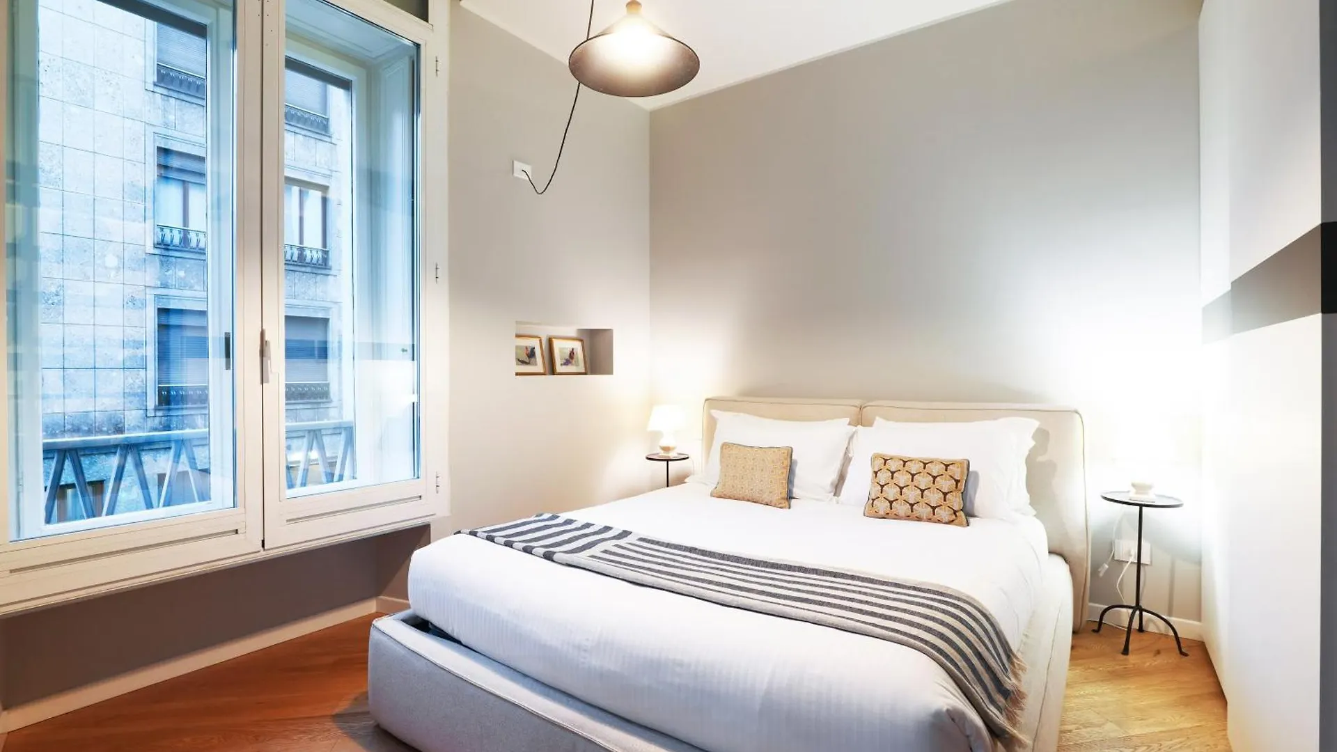 Contempora Apartments - Visconti Di Modrone Milano 0*,